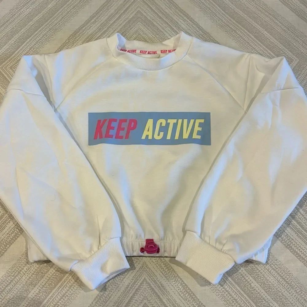 Zara Keep Active Girls Graphic Long Sleeve White Sweatshirt โ- Size 9/10